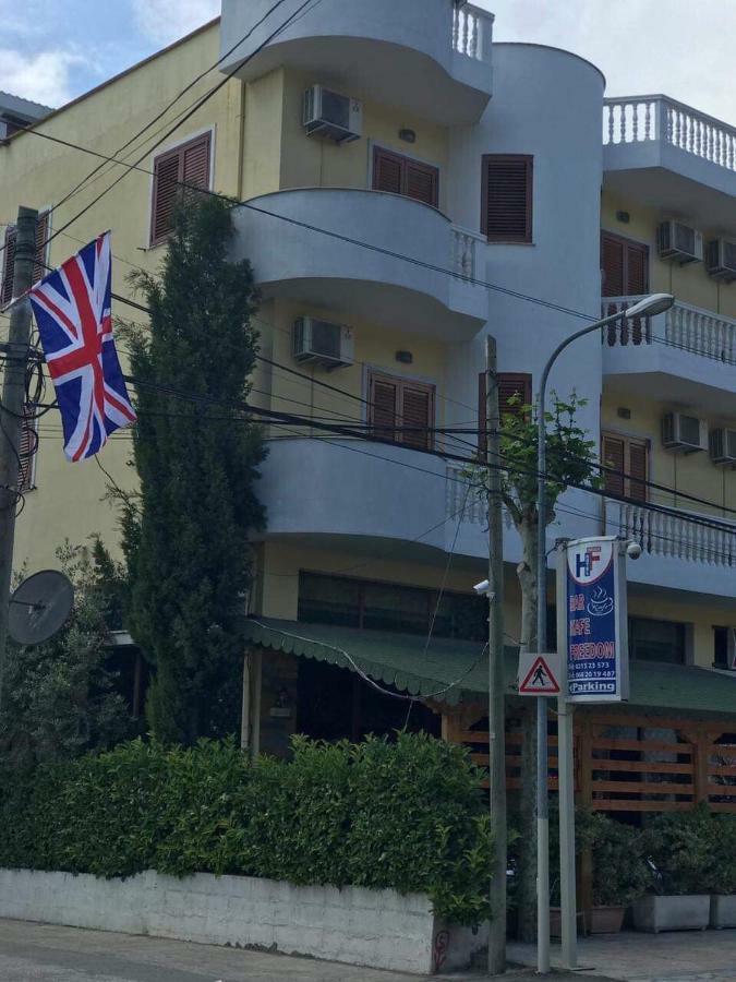 Hotel Freedom Лежа Экстерьер фото