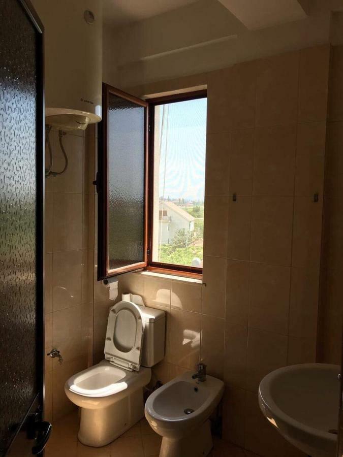 Hotel Freedom Лежа Экстерьер фото
